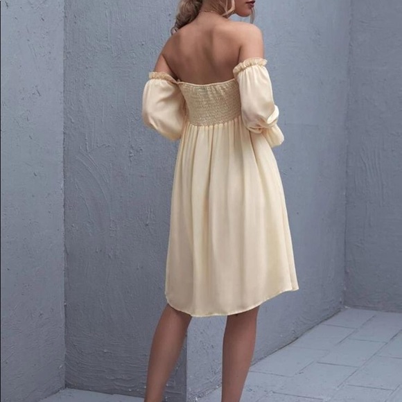 Shoulder knot dress - Picture 2 of 3